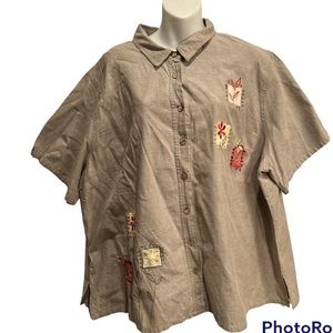 At Last & Co Button down shirt 26/28W grayish/beige color